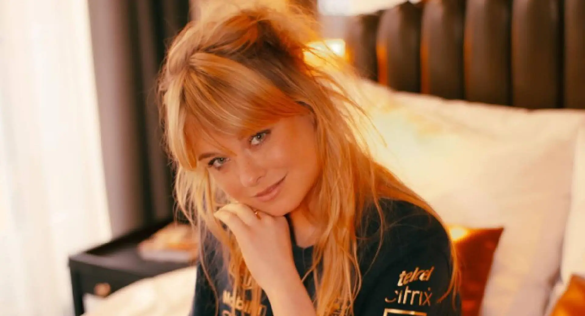 Sylvana IJsselmuiden onthult hilarisch 'app-contact' met F1-coureur Lewis Hamilton (foto)