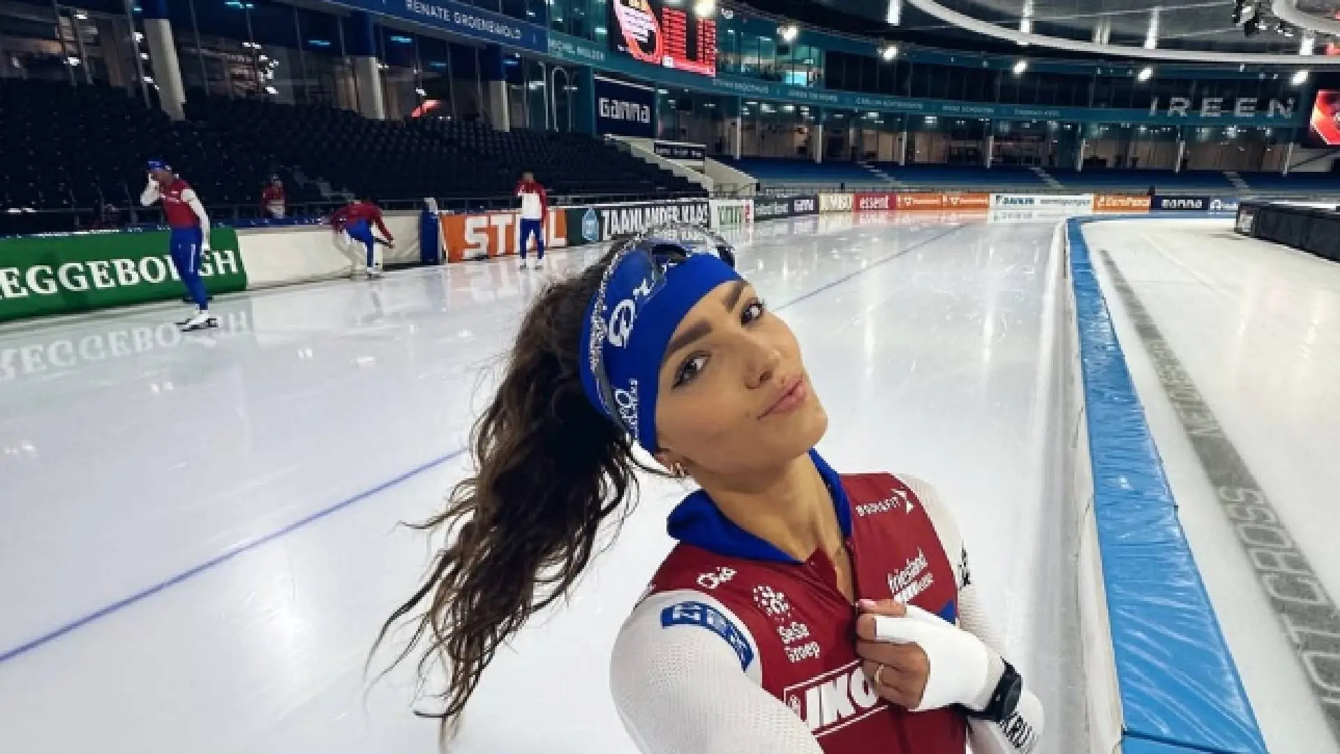 Pien Hersman laat haar lippen zien en andere schaatssters smullen ervan (foto!)