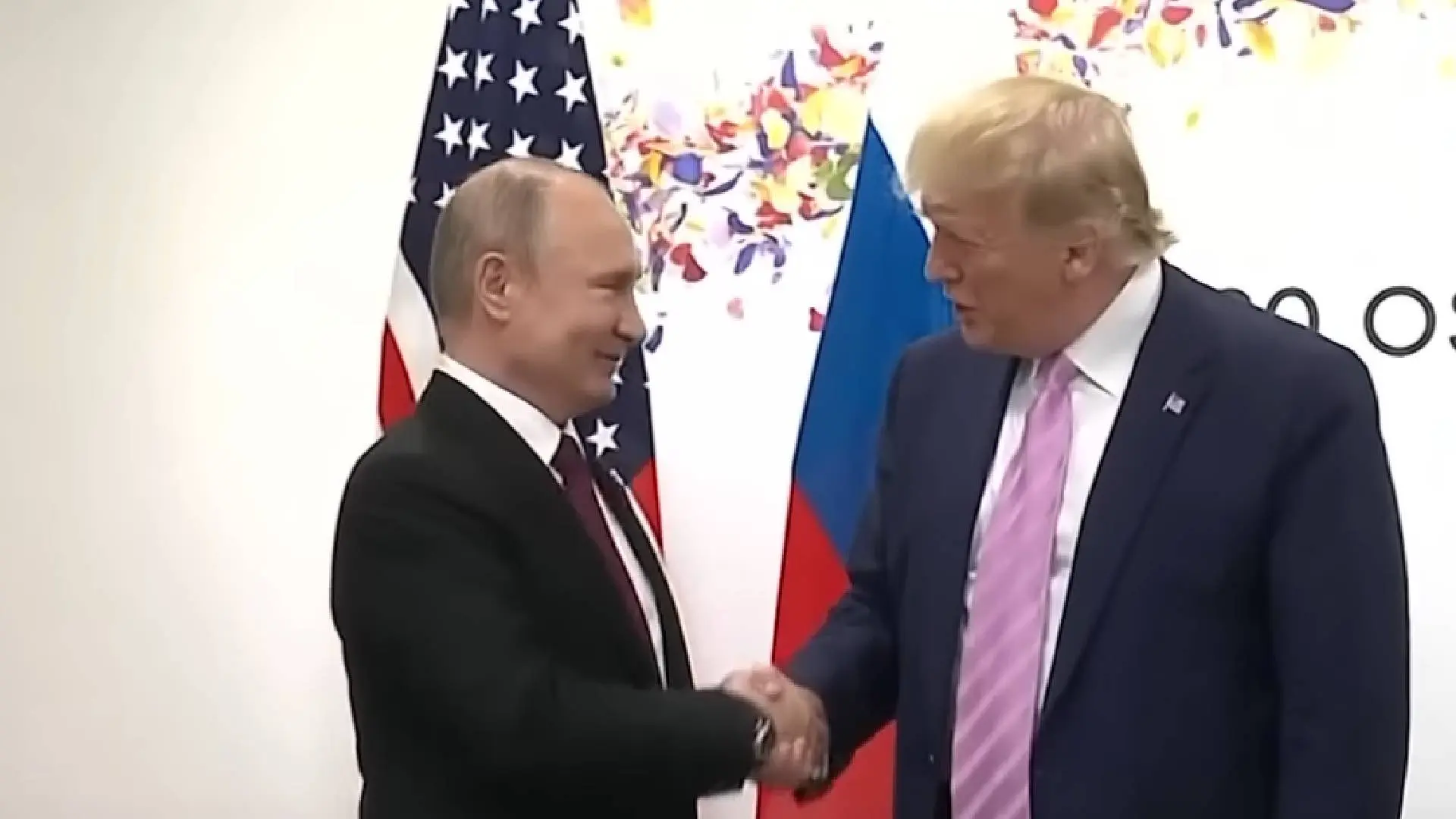 Poetin en Trump praten gebrekkig met elkaar via een tolk: hierdoor is Rusland in het voordeel