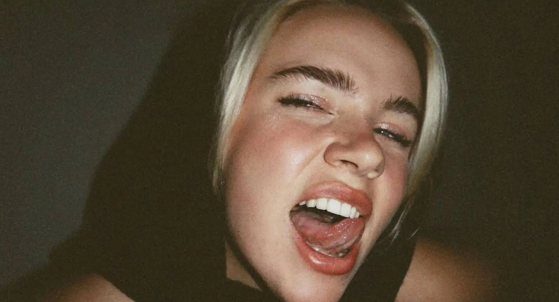 Juultje Tieleman heeft gloednieuwe bikini en zoomt in op haar bovenlichaam