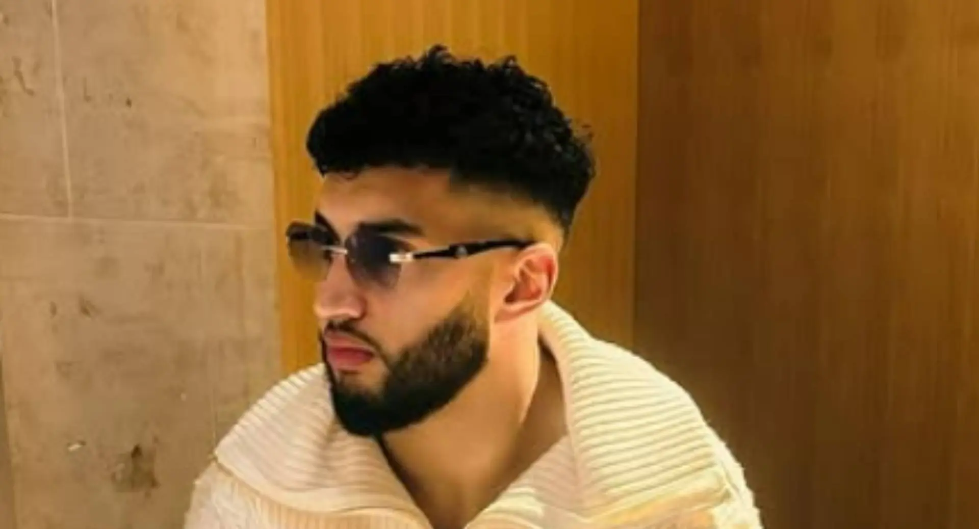 PSV'er Ismael Saibari werd betrapt met twee dames op hotelkamer