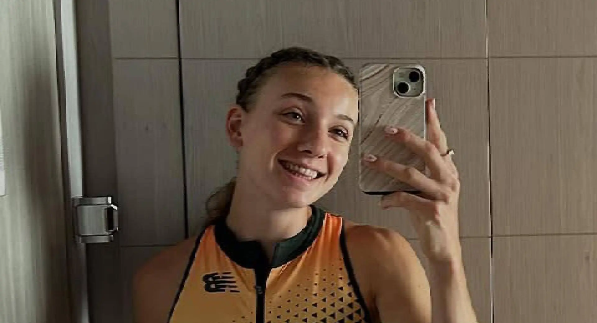 Femke Bol is de Roxy Dekker van de atletiek-wereld: vrolijk, knap en gruwelijk populair