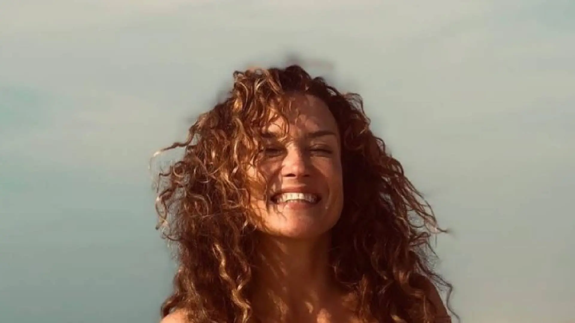 Katja Schuurman is stouter dan ooit in verleidelijke video