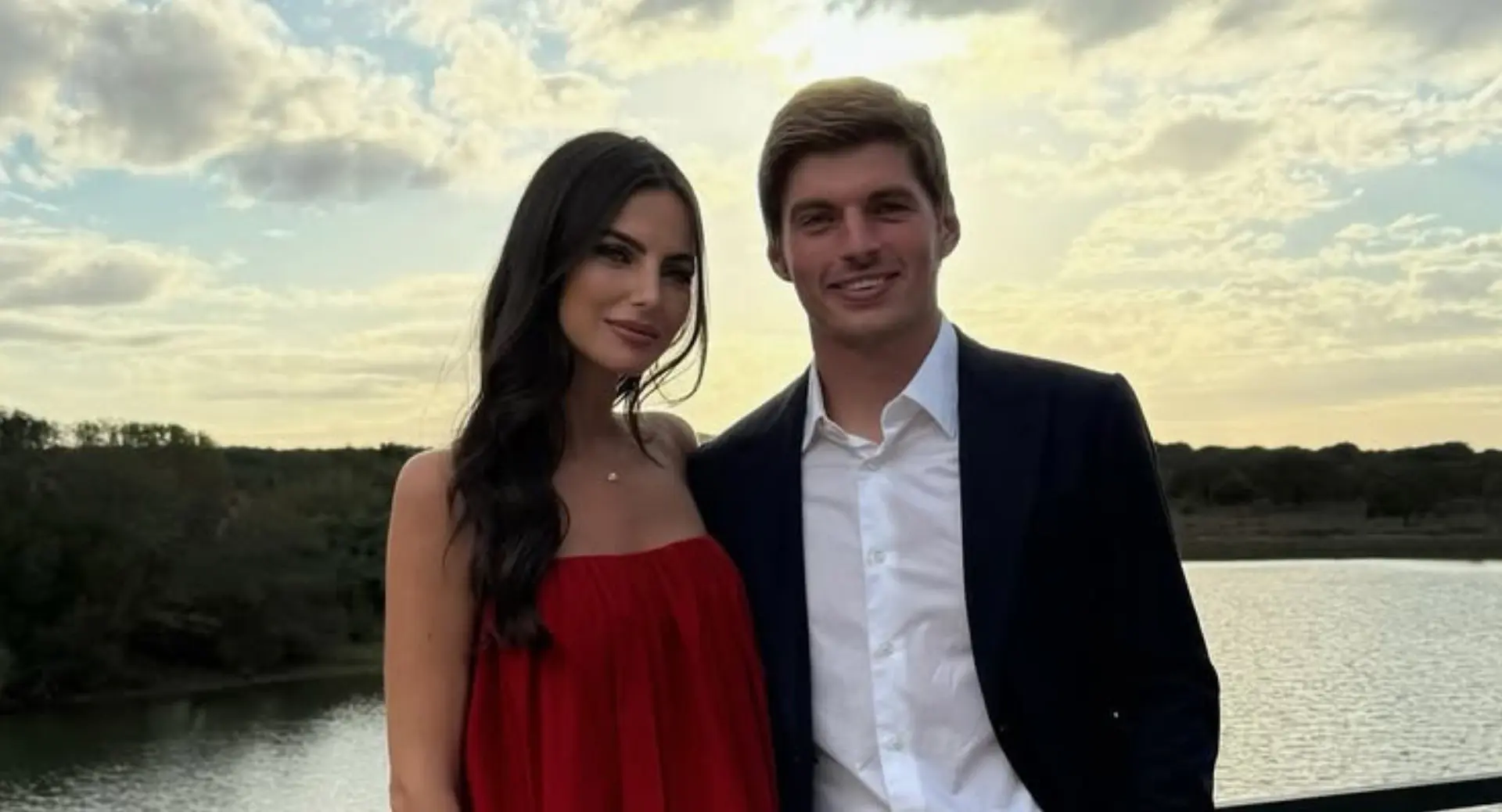 Kelly Piquet deelt intieme foto van zéér pikante zoen met Max Verstappen
