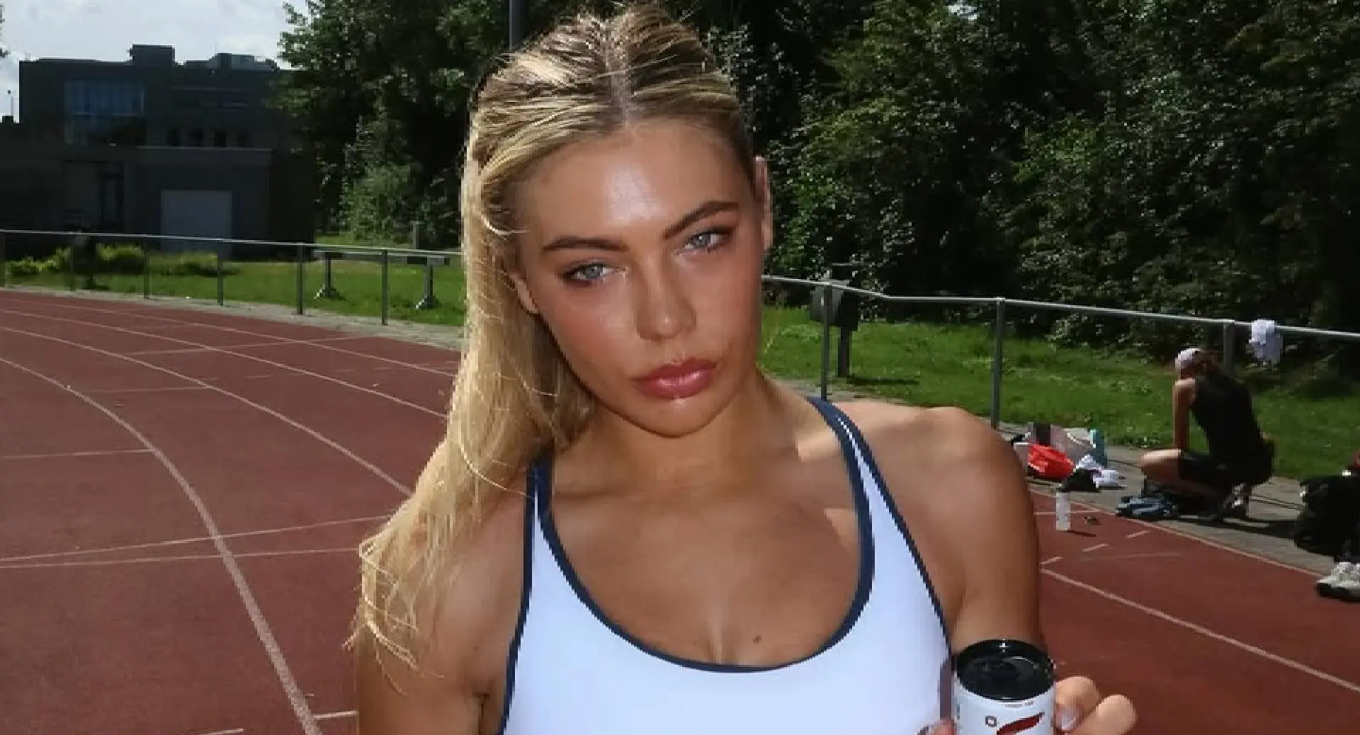 Opengeritst schaatspak van Jutta Leerdam zorgt voor veel ophef in Amerika: "Kassa voor Jutta"