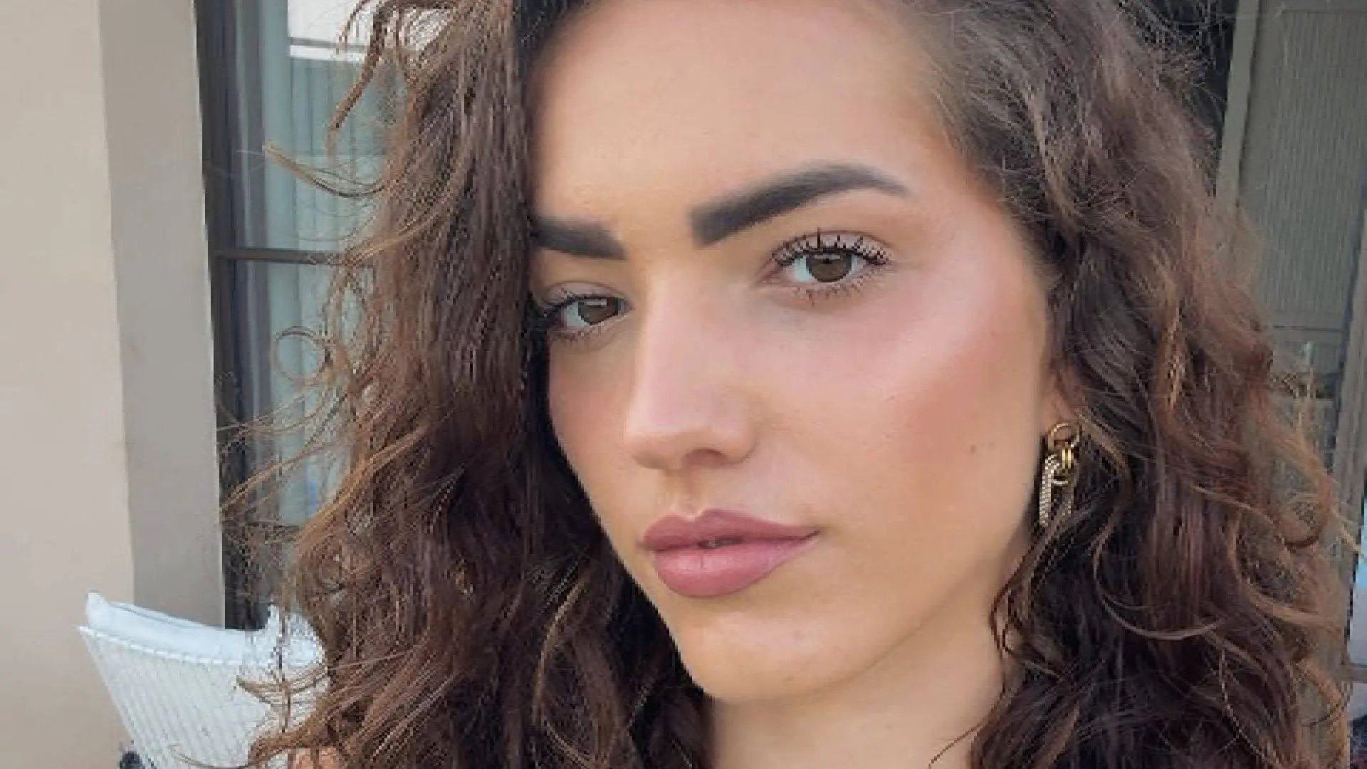 Schaatsster Pien Hersman showt trots haar geweldige lijf na 7 maanden training