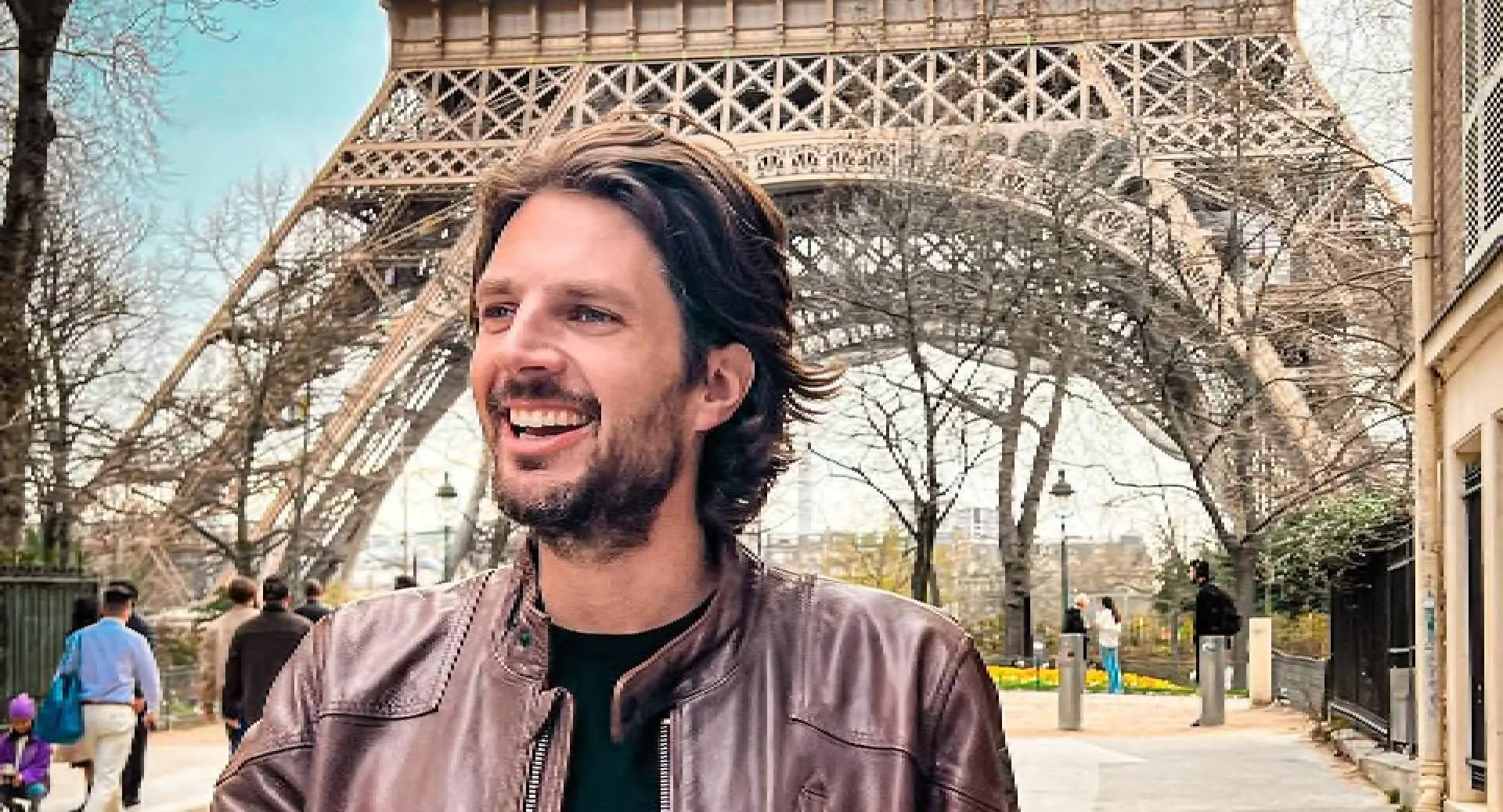RTL Tonight-presentator Renze Klamer deelt voor het eerst foto met piepjonge nieuwe vriendin