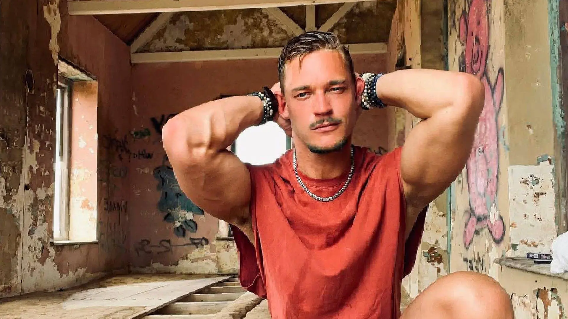 Onlyfans-ster Ferry Doedens keert na corona-ontslag terug bij GTST