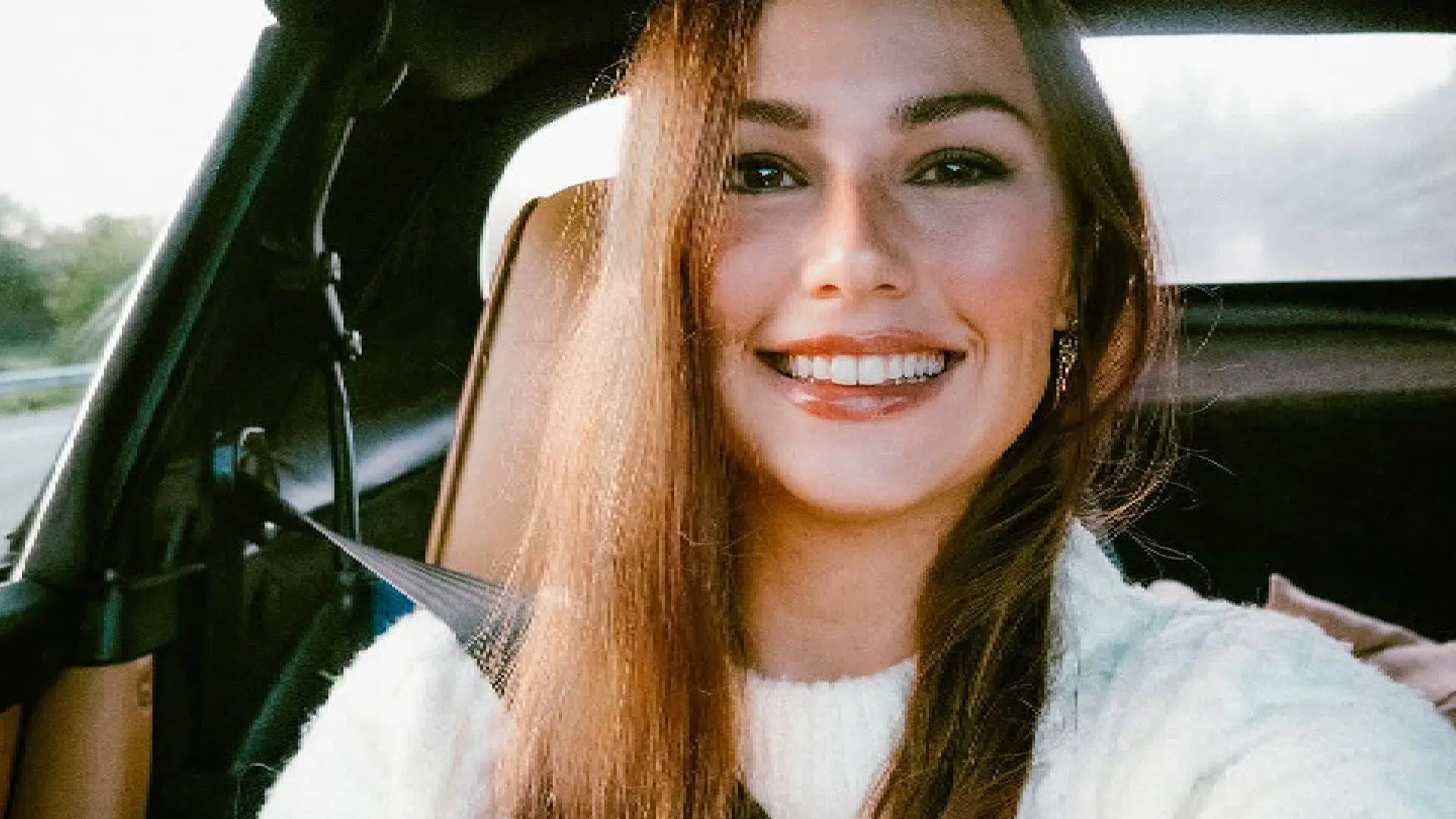 Beeldschone Puck Moonen doet véél meer dan fietsen tijdens stiekeme strandvakantie