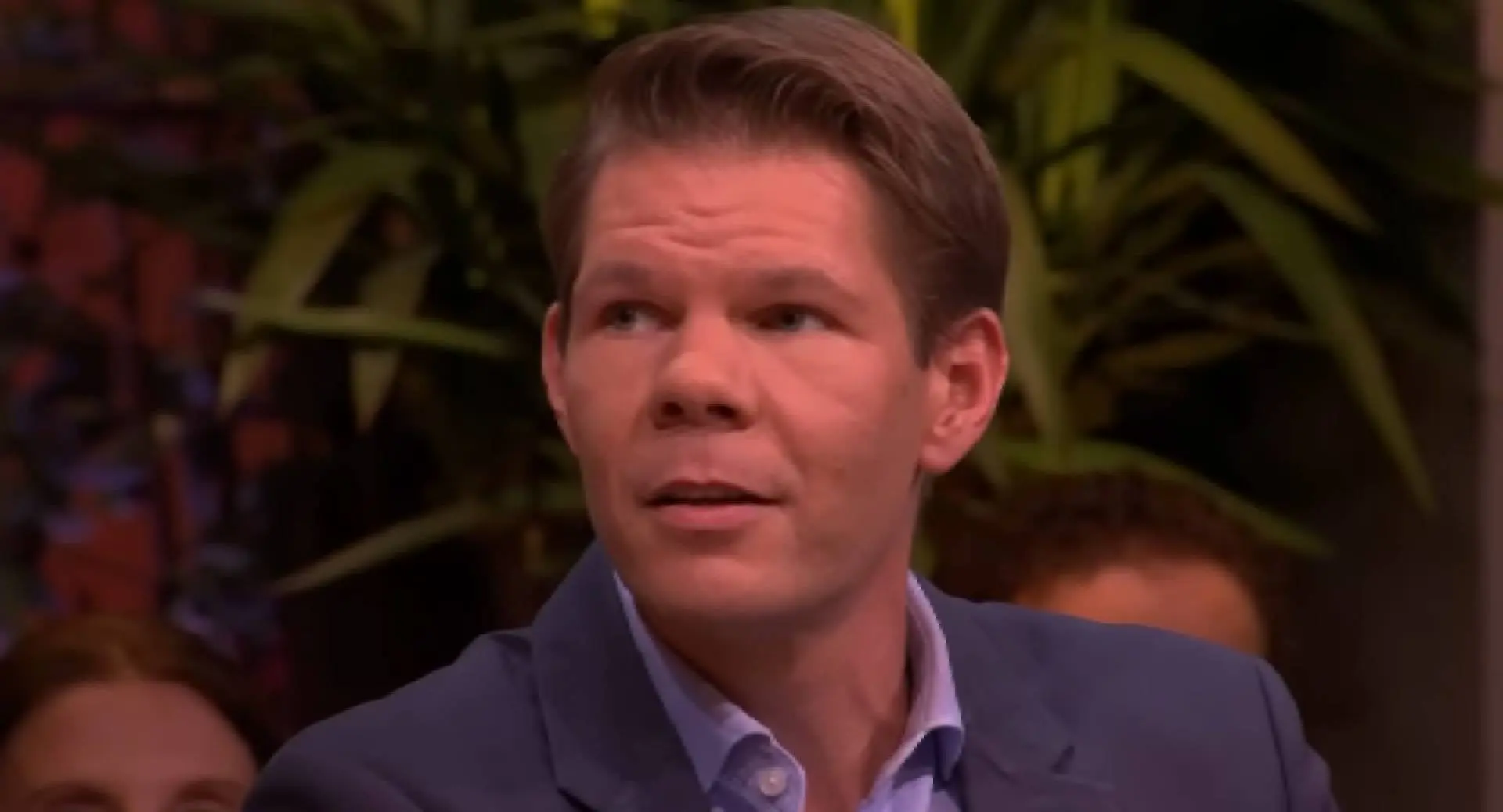 Victor Vlam uitgelachen bij De Oranjezondag na kritiek op Rode Lijn-demonstraties
