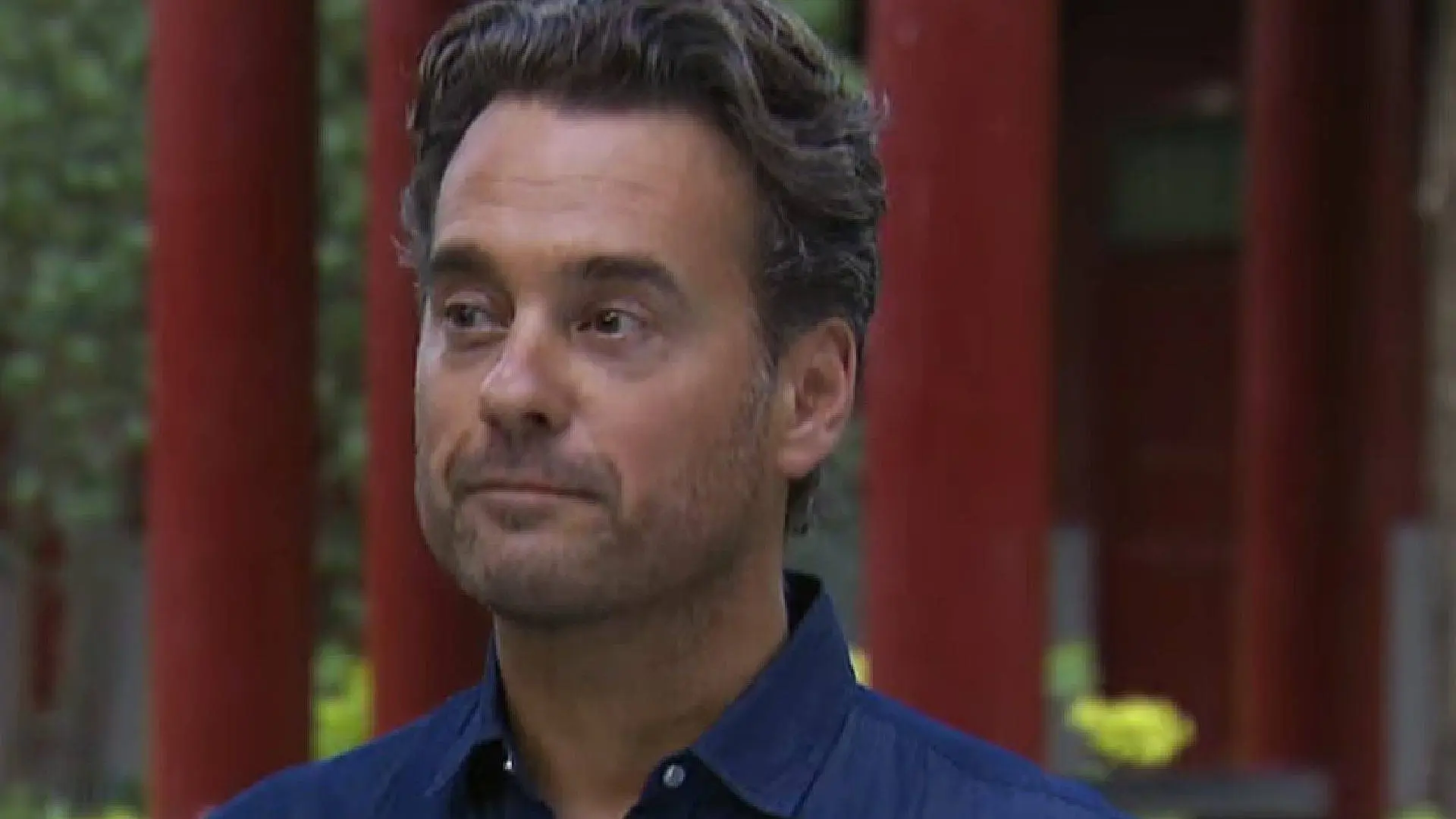 Rik van de Westelaken deelt intieme foto van achter de schermen bij Wie Is De Mol?