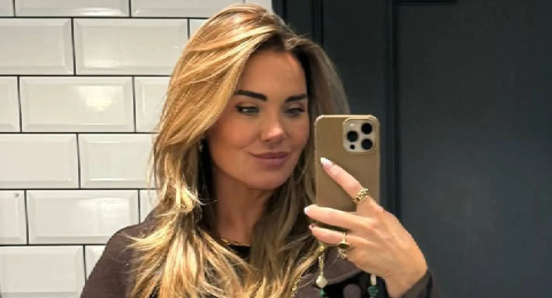 Monique Westenberg laat lichaamsdeel liften op zéér goedkope manier