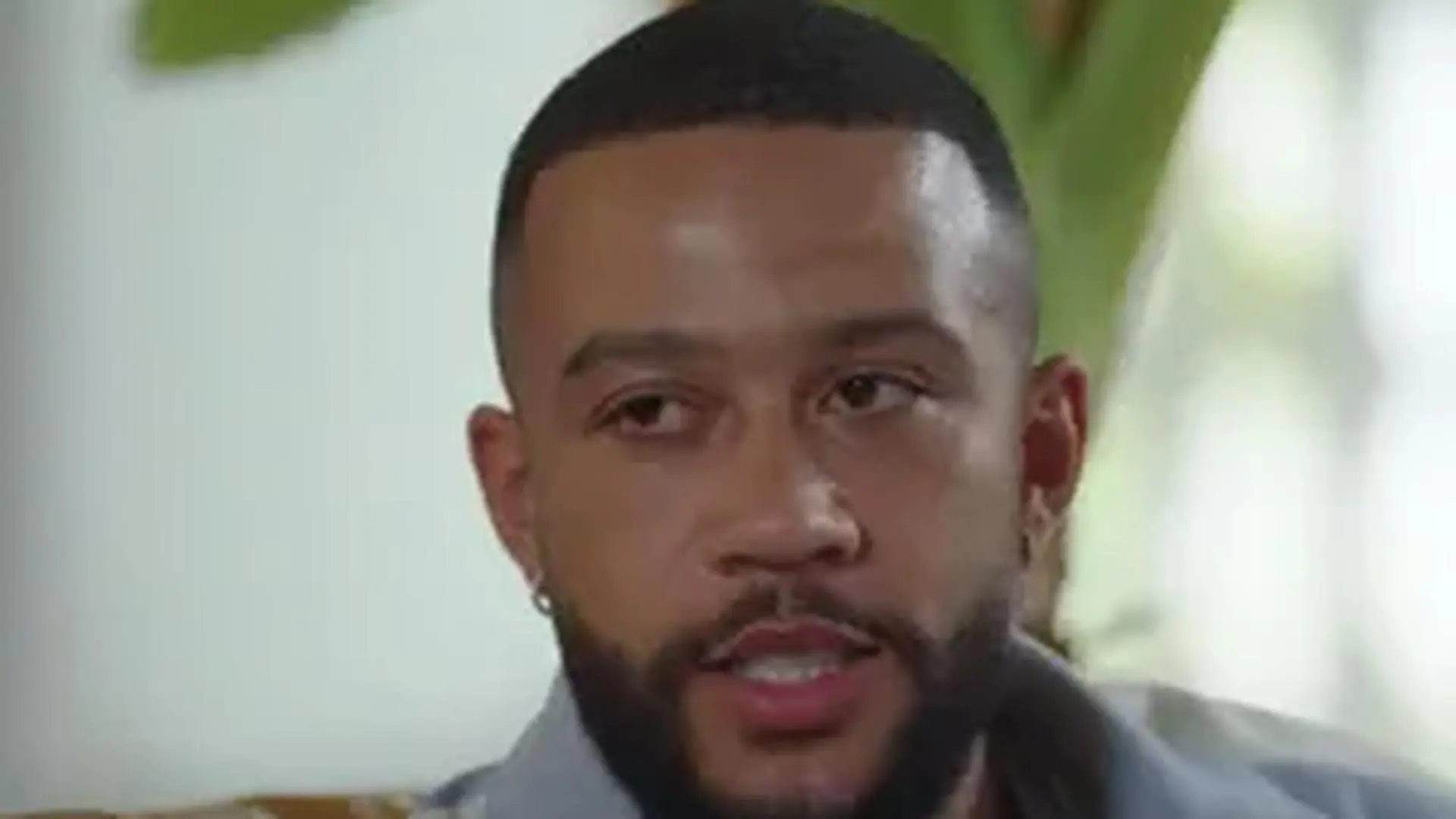 Memphis Depay deelt opvallende foto: gaat de aanvaller weg uit Brazilië?