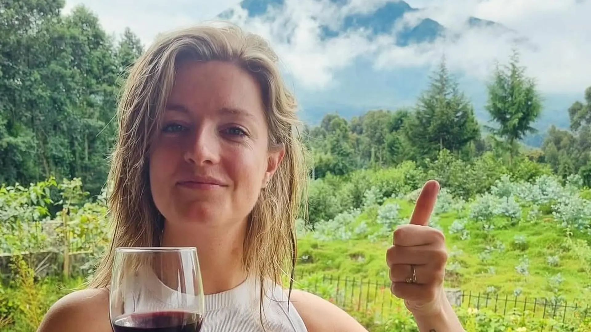 Merel Ek maakt zich zorgen om Curacao-tripje: "Strak corrigerend badpak besteld"