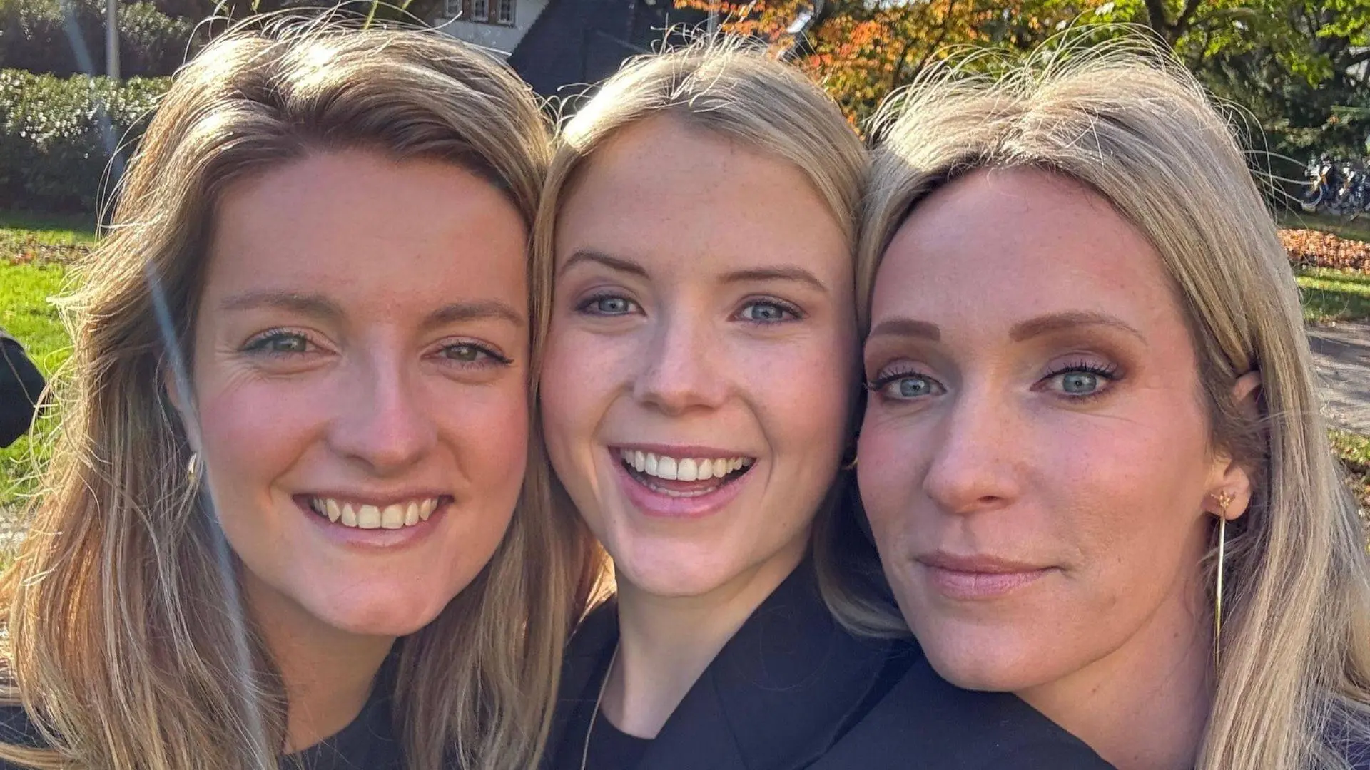 Merel Ek in tranen tijdens uitje met vriendinnen; Noa en Hélène geloven hun oren niet