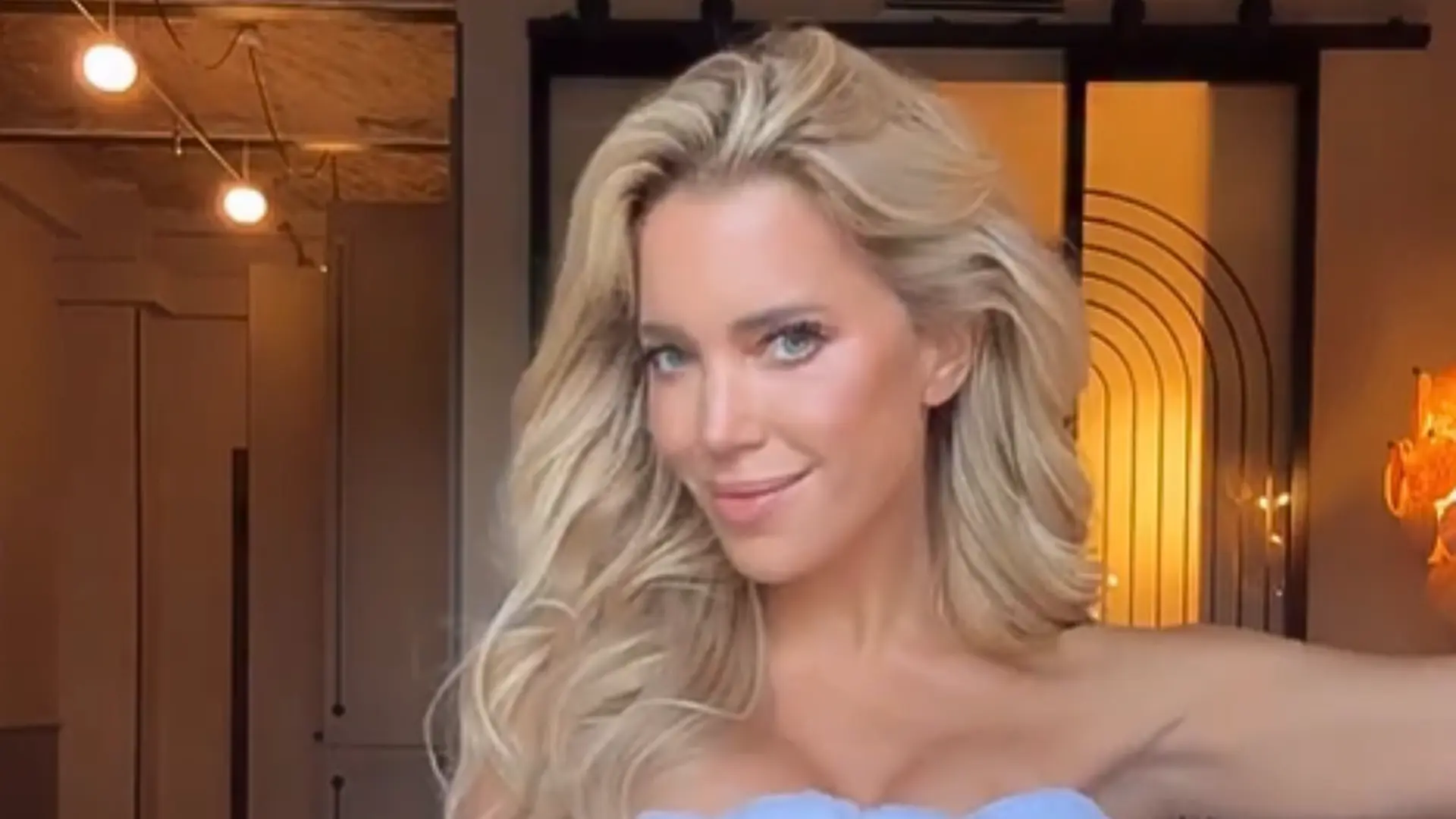 Sylvie Meis wordt beschuldigd van AI-gebruik door deze bikinifoto's bij het zwembad: "Ongelofelijk op die leeftijd"