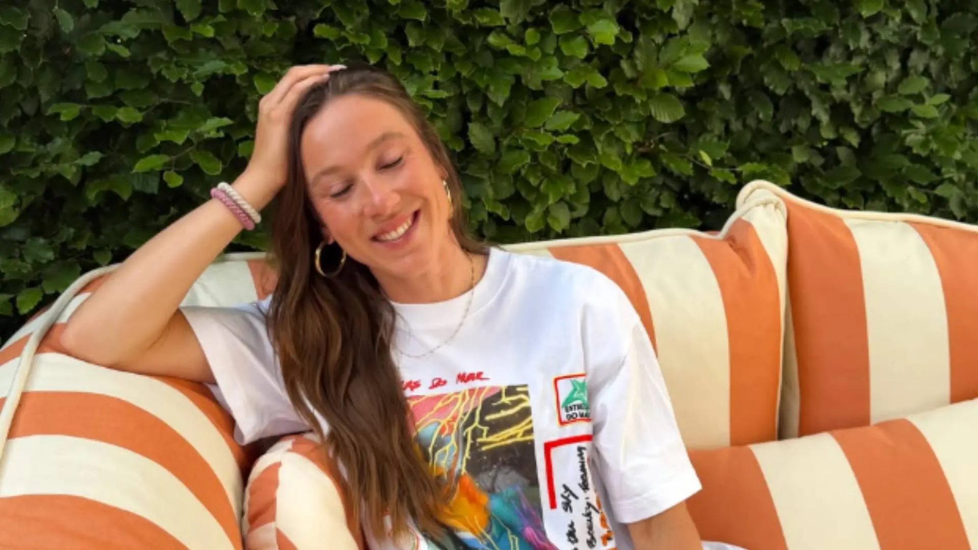 Suzanne Schulting maakt diepe indruk en laat haar afgetrainde lijf zien in bikini: "Verdrink in liefde"