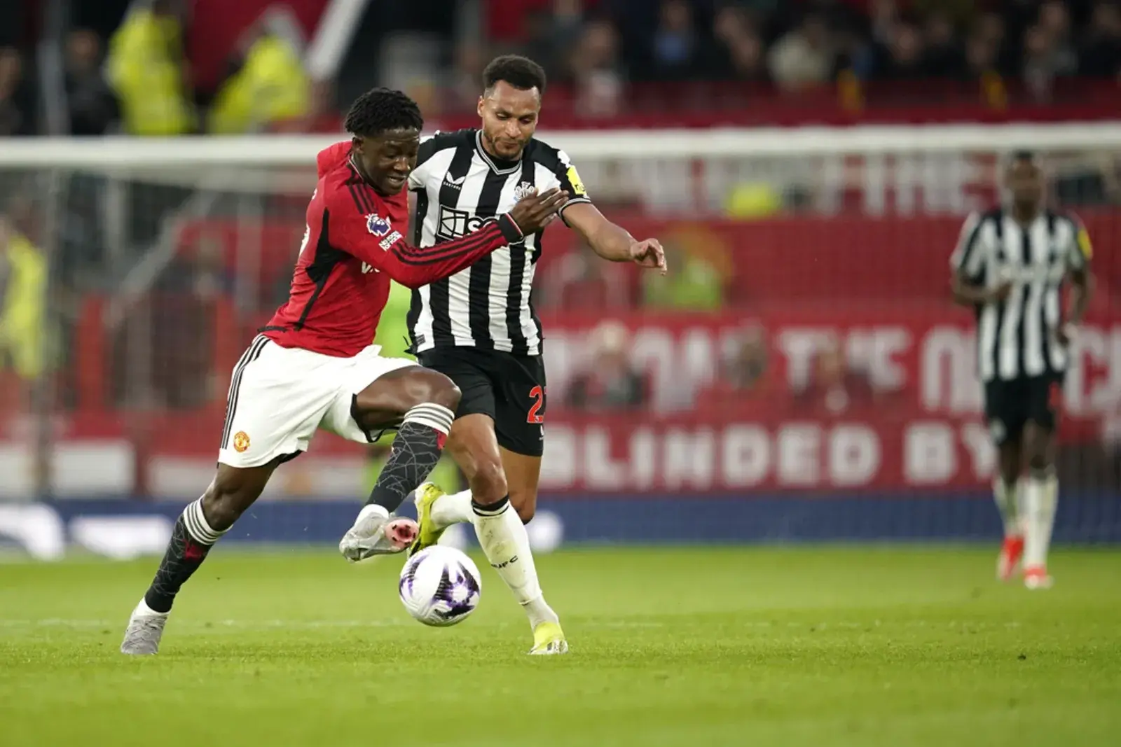 Dortmund steps up bid to bring in Rashford as behind scenes update revealed