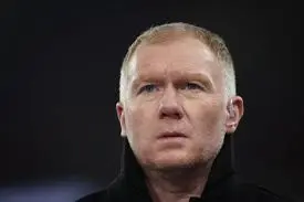 Scholes disagrees with Amorim over Zirkzee chance late on