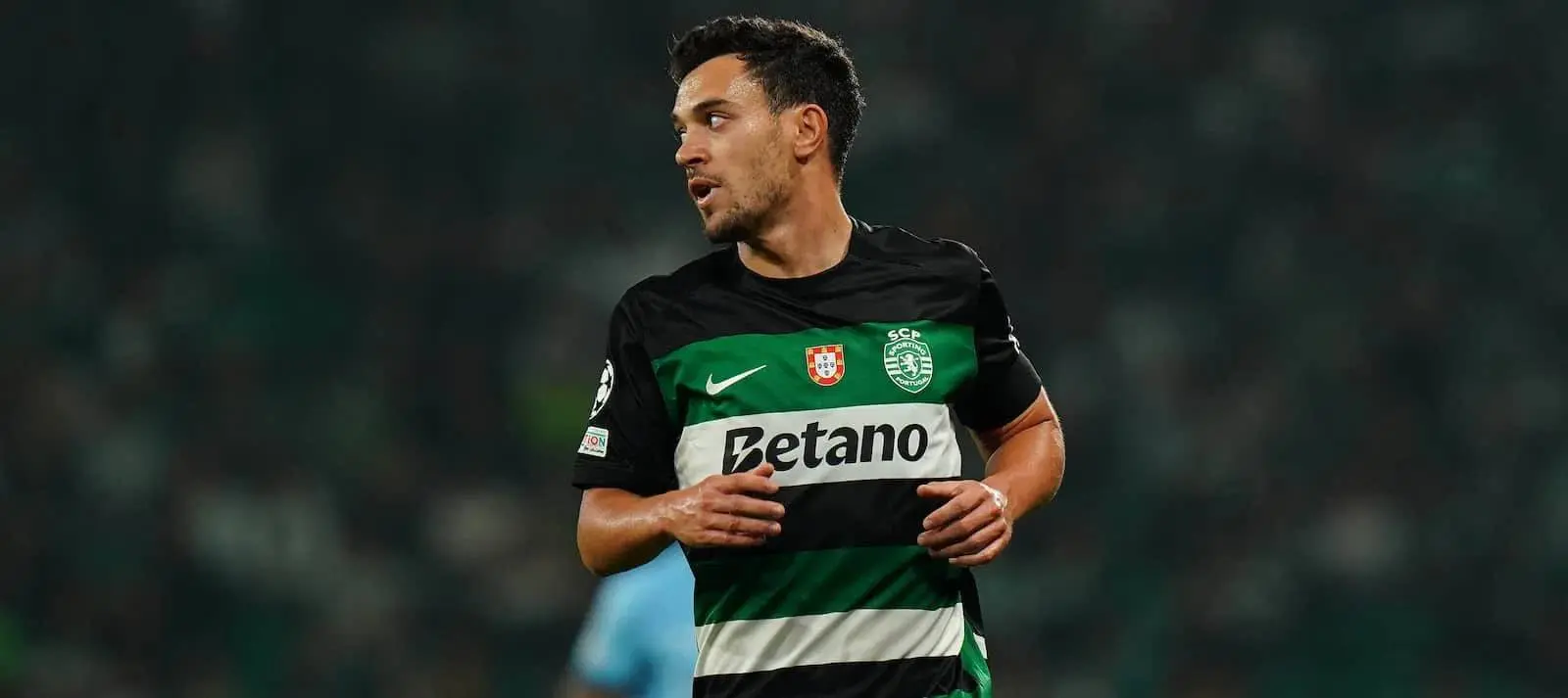 Man Utd already have 'intelligent' player lined up ready to replace Bruno Fernandes
