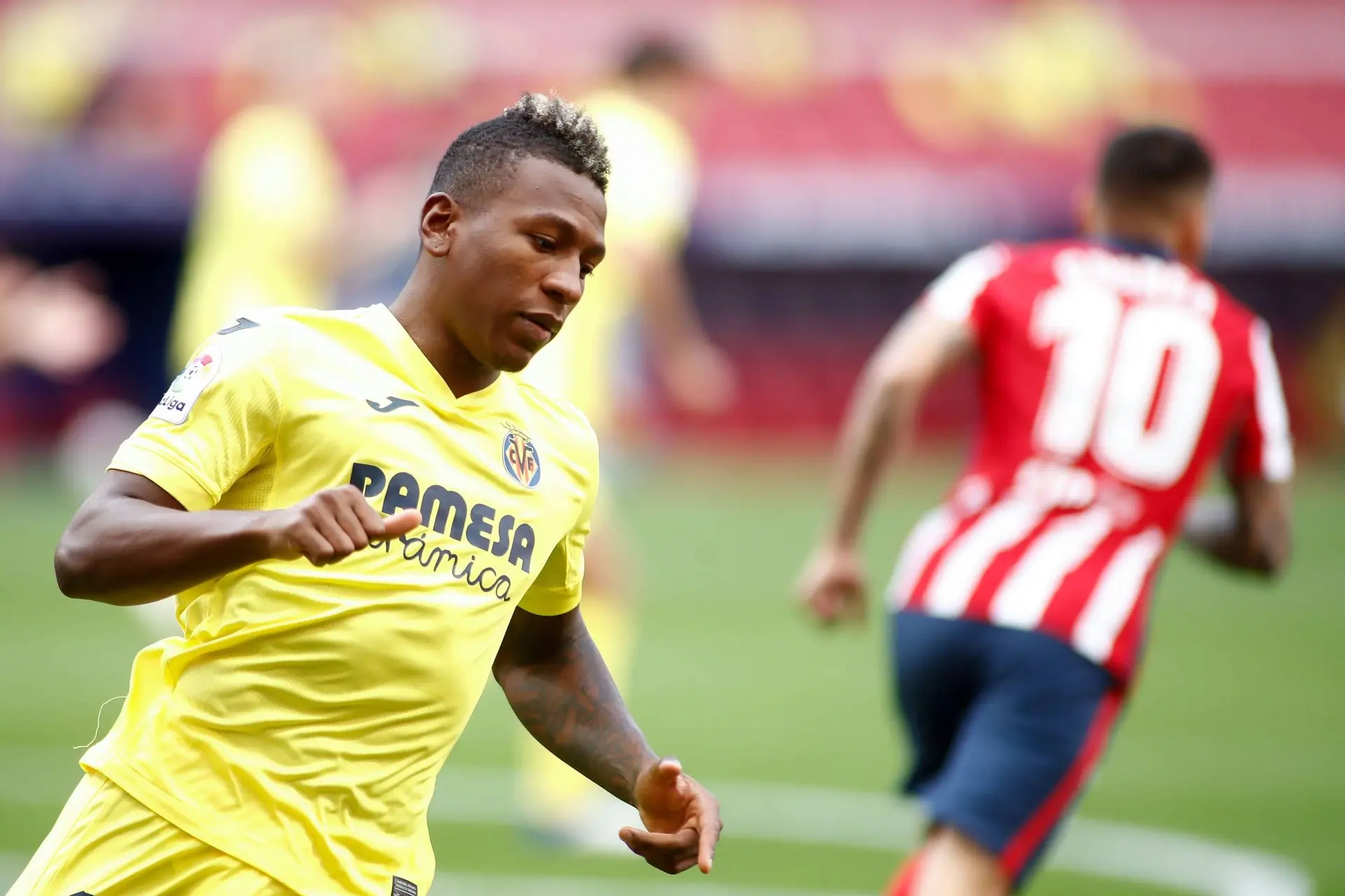 Man Utd make surprise move for Brighton star 'ready for challenge'