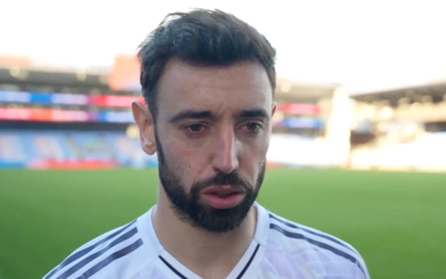 Bruno Fernandes says what Zirkzee needs to do if he wants more success at Man Utd