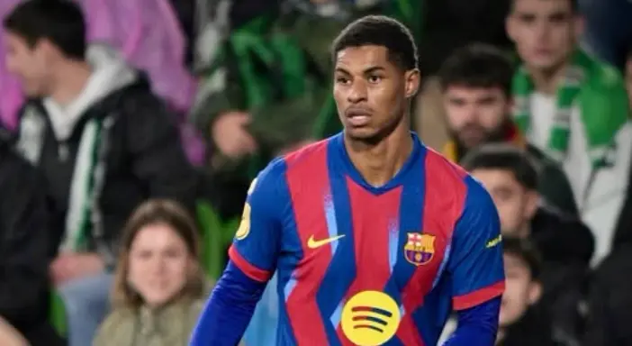 Rashford 'brings a lot' says Barca chief praising how he has adapted to Spain