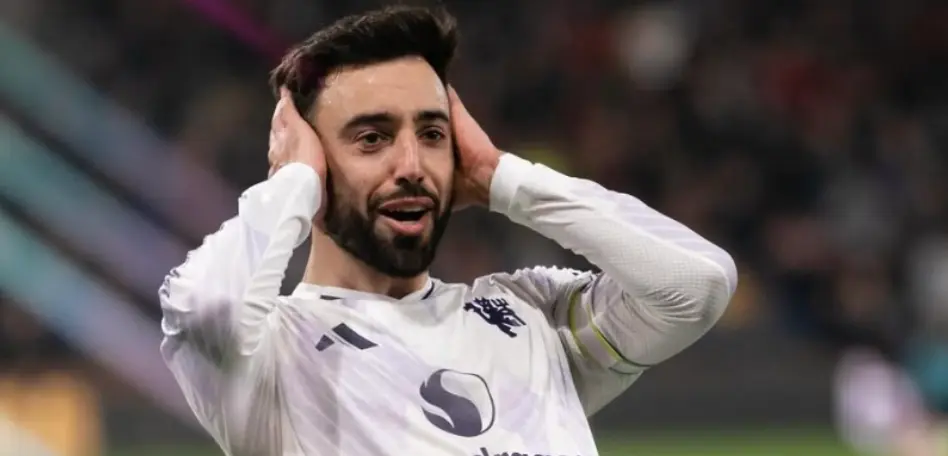 Man Utd's Fernandes 'asks for Keane's number' as he seeks to settle score over 'lie'
