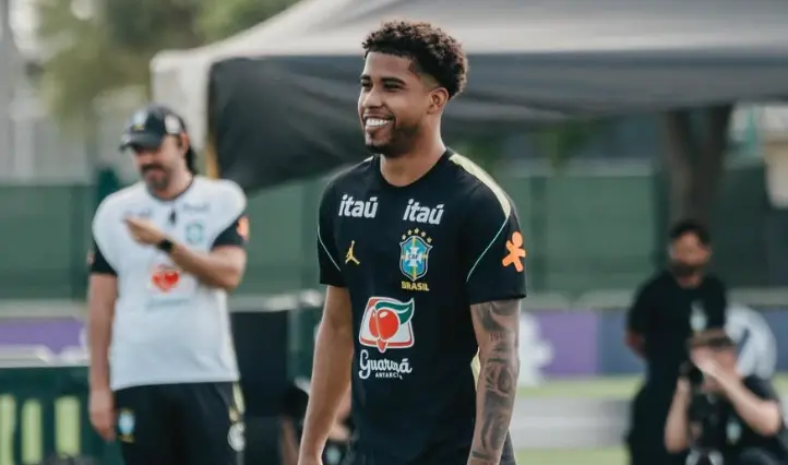 Man Utd target Andrey Santos