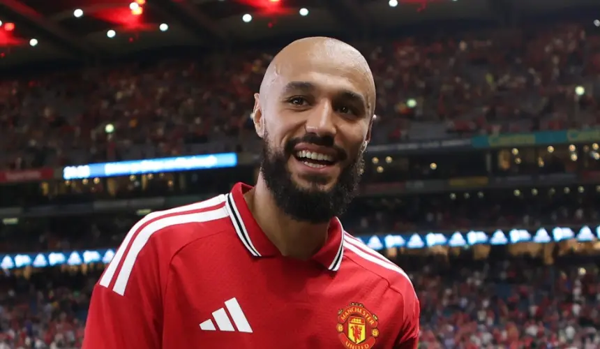 Man Utd defender Mazraoui