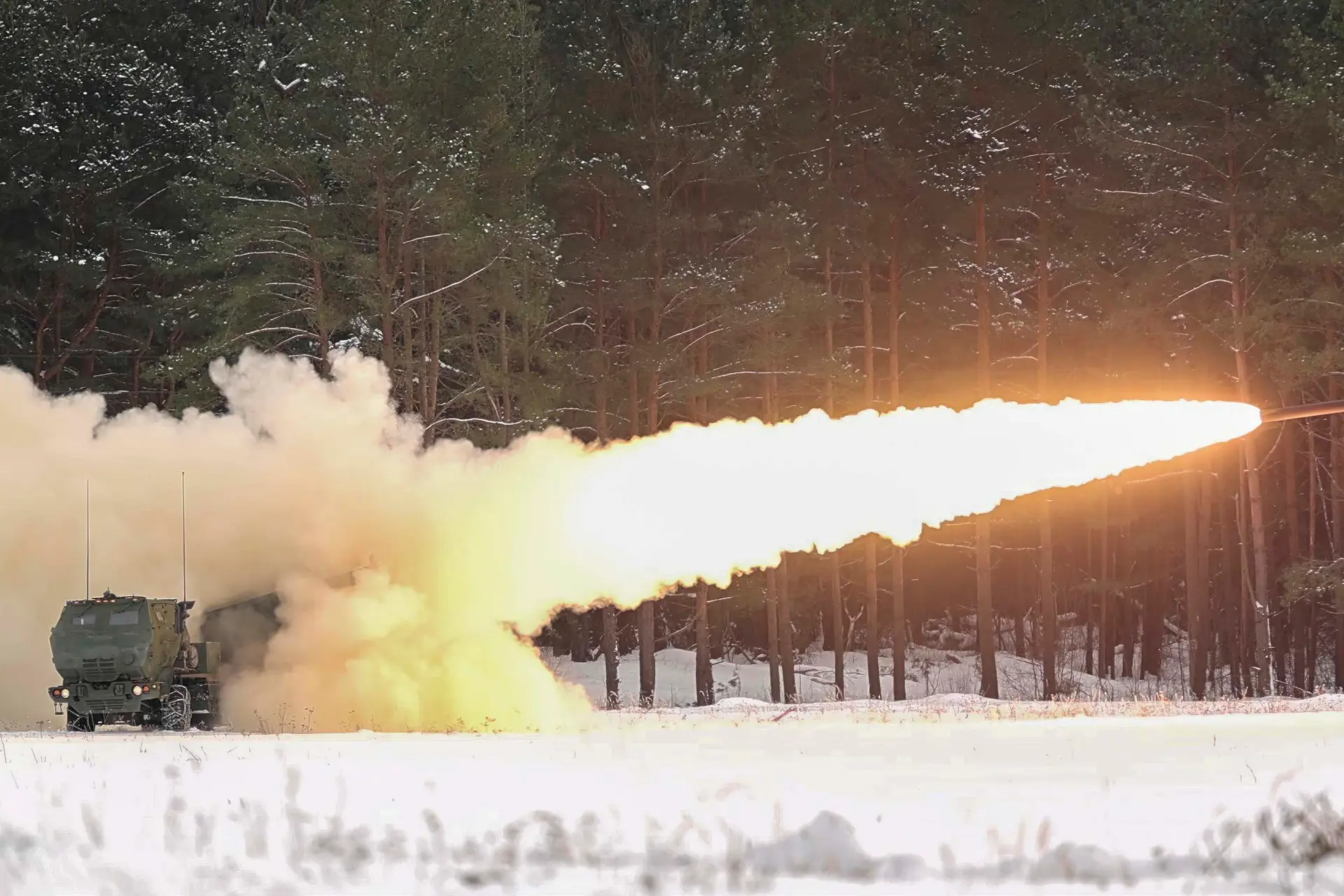 Himars, Kovinio šaudymo pratybos, karinės pratybos