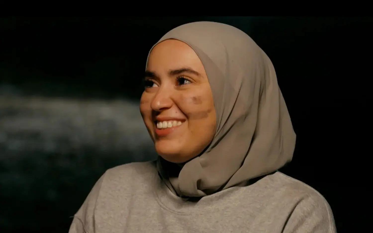 Samya windt er geen doekjes om: zo denkt ze echt over medekandidaten in 'De Mol'
