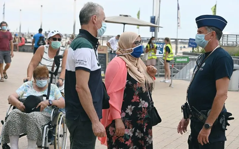 Code oranje voor luchtweginfecties: Moet het mondmasker nu weer verplicht op?
