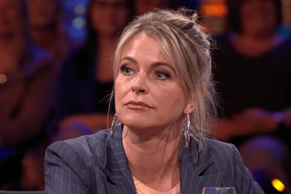 Zoon Sky grijpt Karen Damen aan met bekentenis: "Ja, het is zo. Ik moet hier niet flauw over doen"