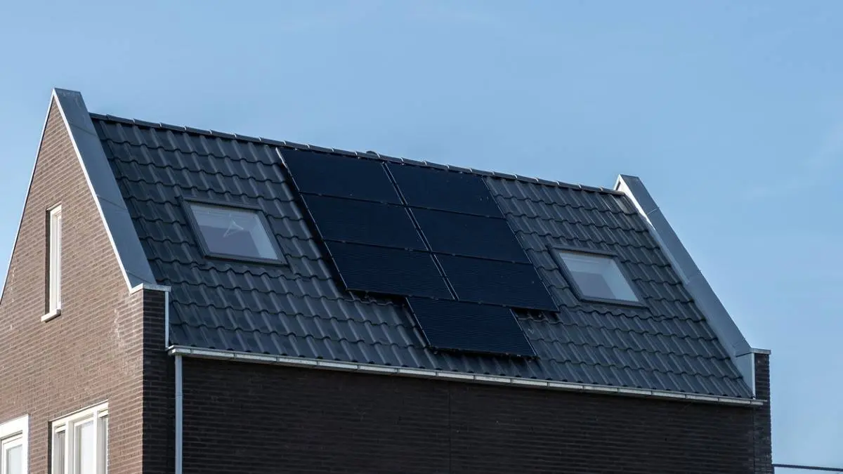 Goed nieuws voor zonnepaneeleigenaars: dieptepunt lijkt voorbij