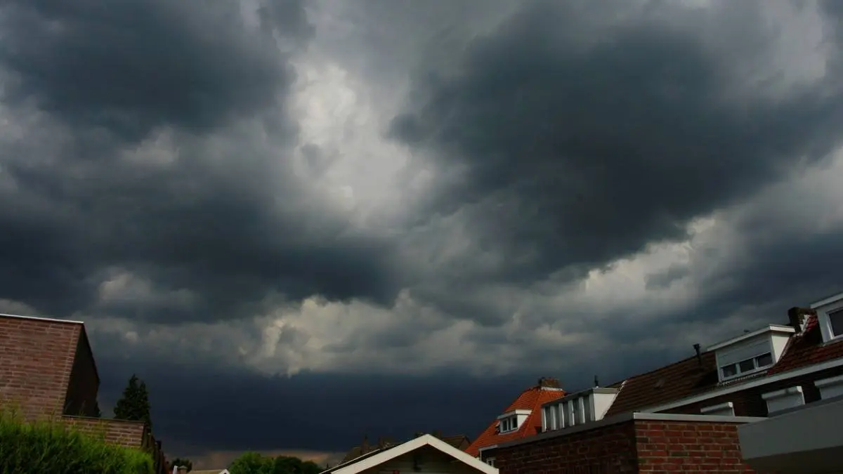 LIVE. Opnieuw zwaar onweer op komst, volg hier waar de buien nu actief zijn