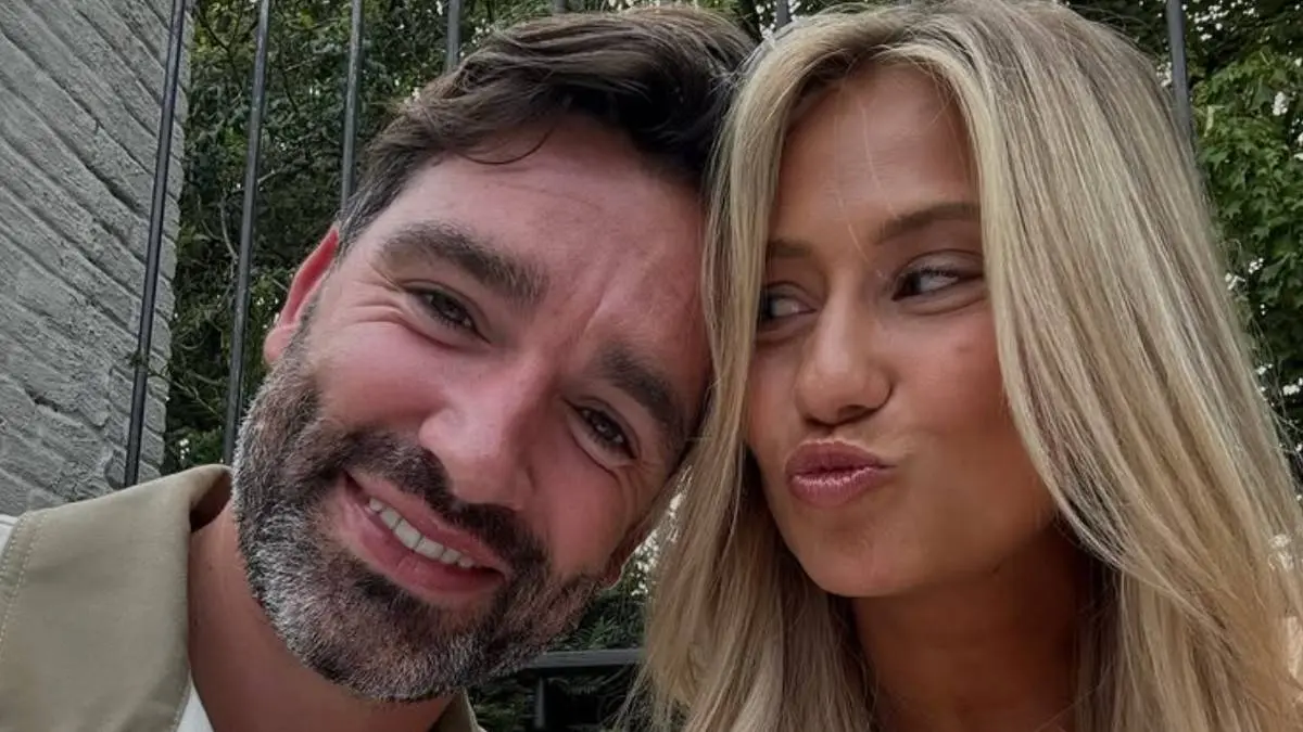 Celine Van Ouytsel doet opmerkelijke onthulling over haar relatie met Metejoor: "Allemaal!"
