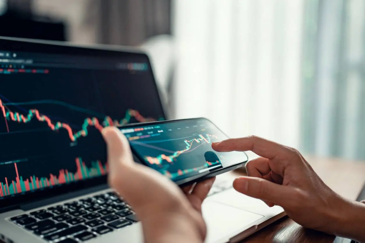 Van hype naar serieuze investering: zo kijken Belgische beleggers vandaag naar crypto