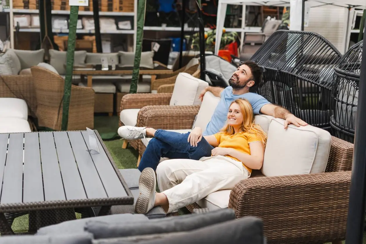Van tuinmeubels tot elektronica: dit is hét moment voor grote kortingen