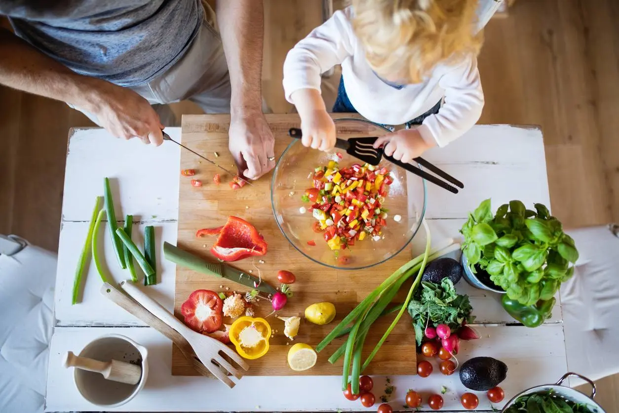 Met deze slimme kooktips gooi je nooit meer eten weg