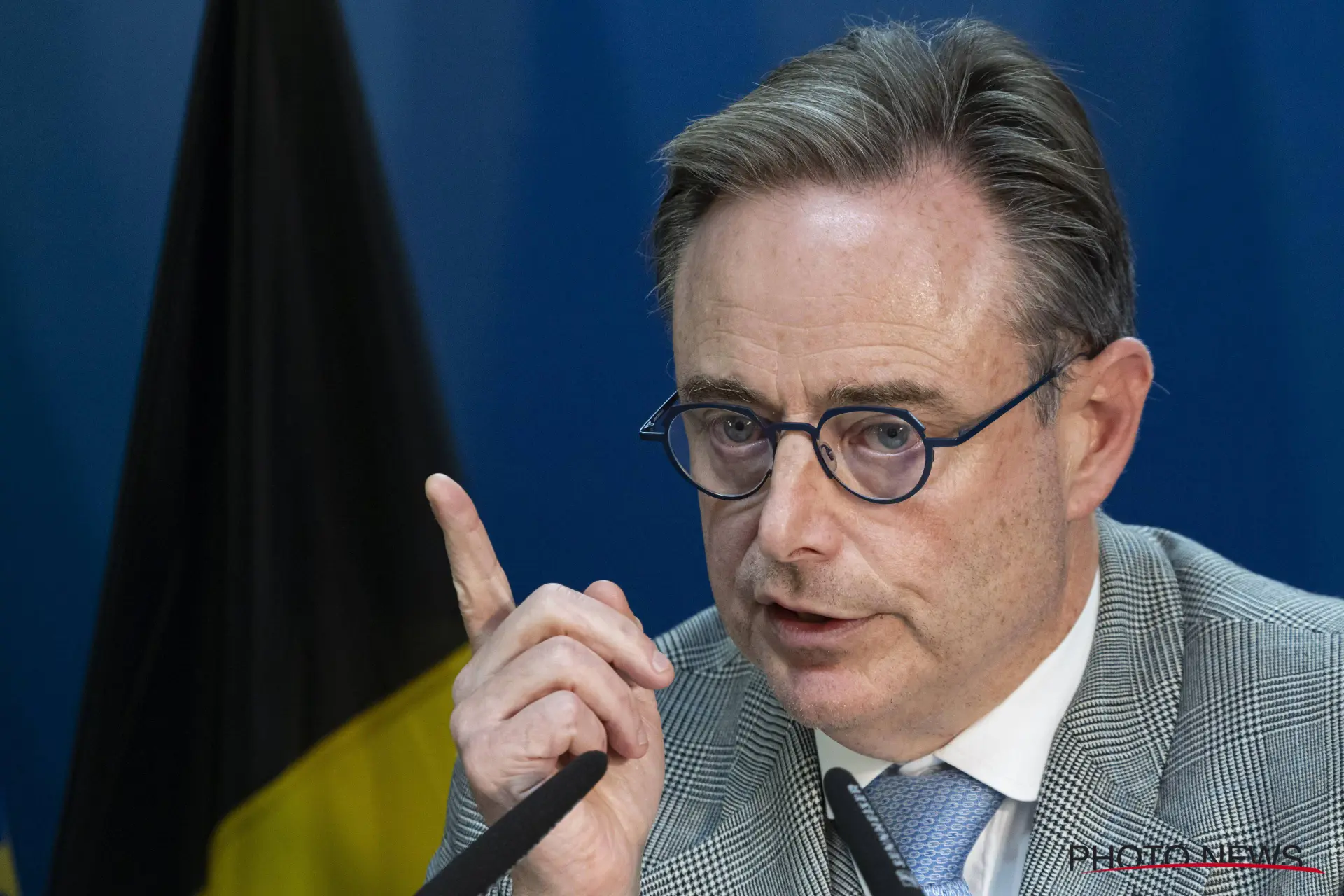 Bart De Wever onder vuur na bizarre beslissing