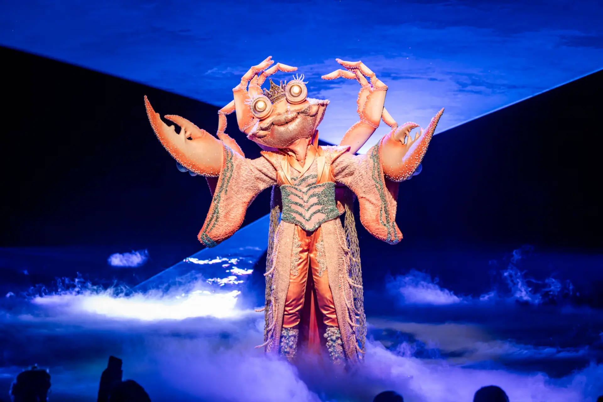 Kijkers ontmaskeren 'King Krab' in 'The Masked Singer': "Ze is zo schattig!"