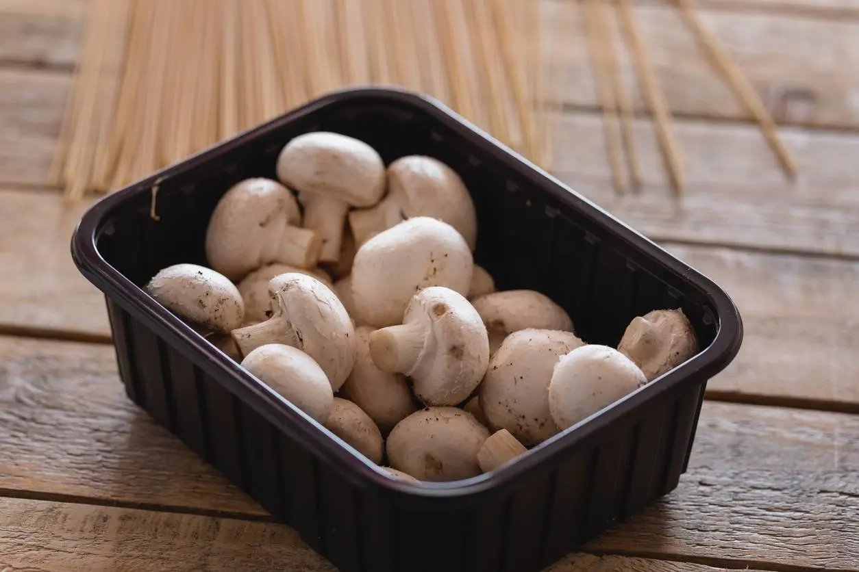 Dringend: Glas en plastic gevonden in champignons van ALDI, Colruyt en Carrefour