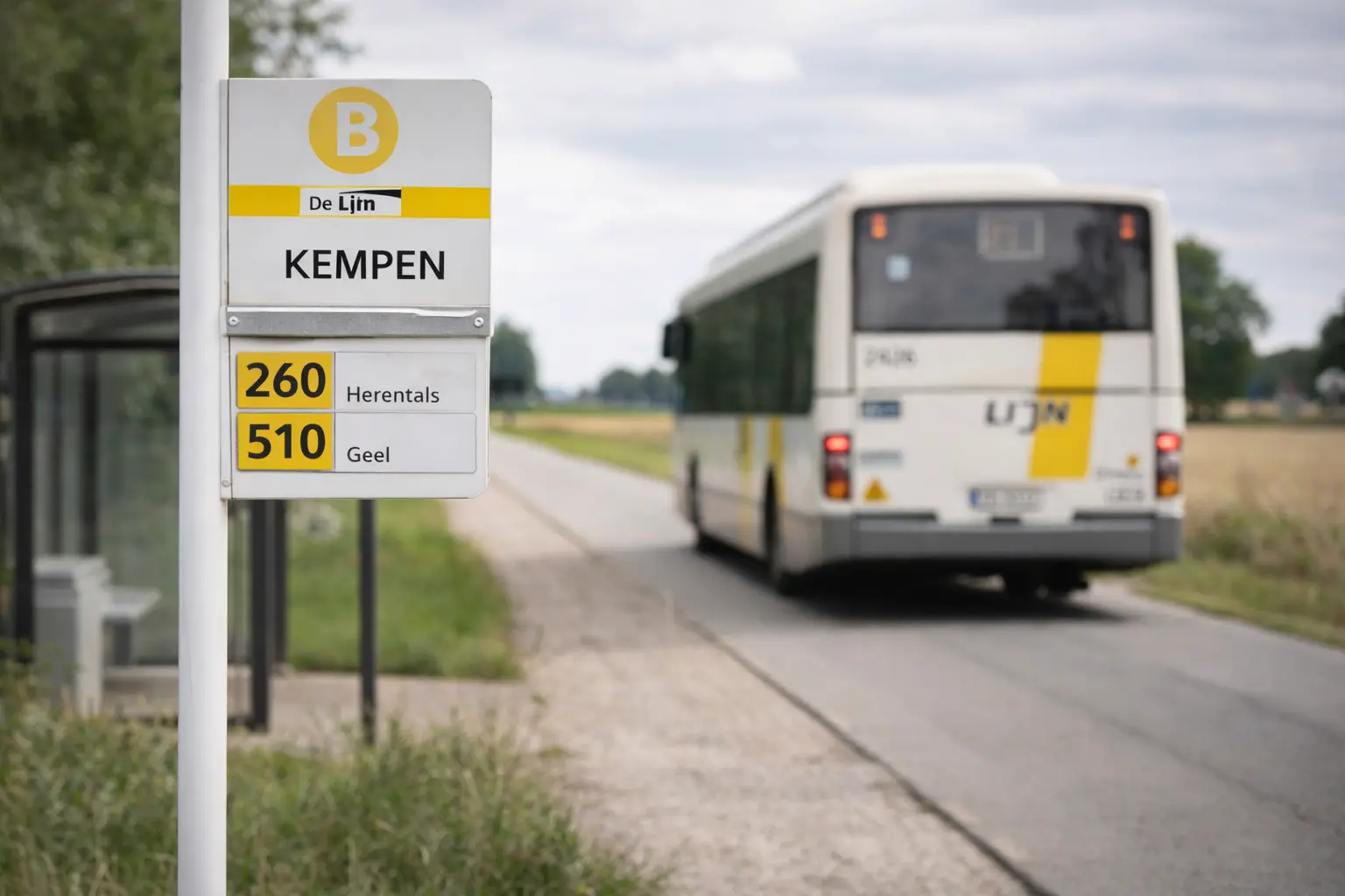 Rechtstreekse bus van De Lijn verdwijnt: Deze regio is drie keer harder getroffen