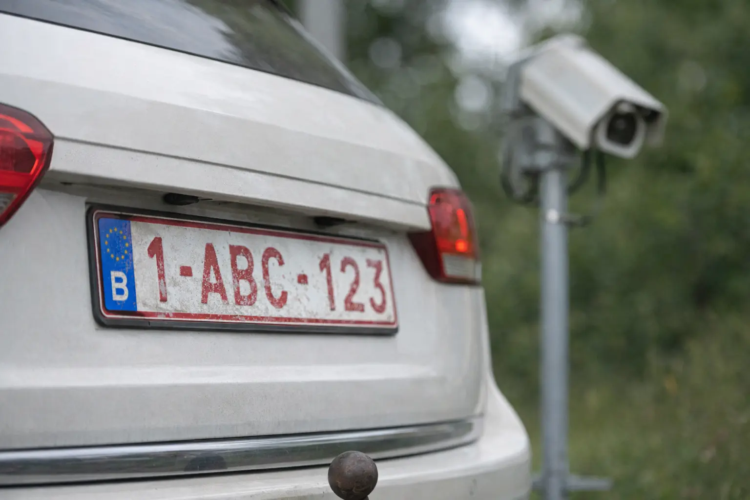 Onleesbare nummerplaat? Zo riskeer je nu ongemerkt een boete van €116
