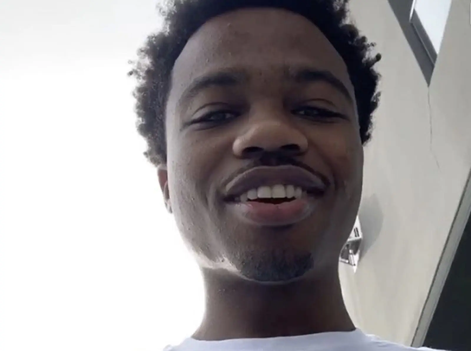 Roddy Ricch haalt uit naar Kanye West vanwege Grammy's