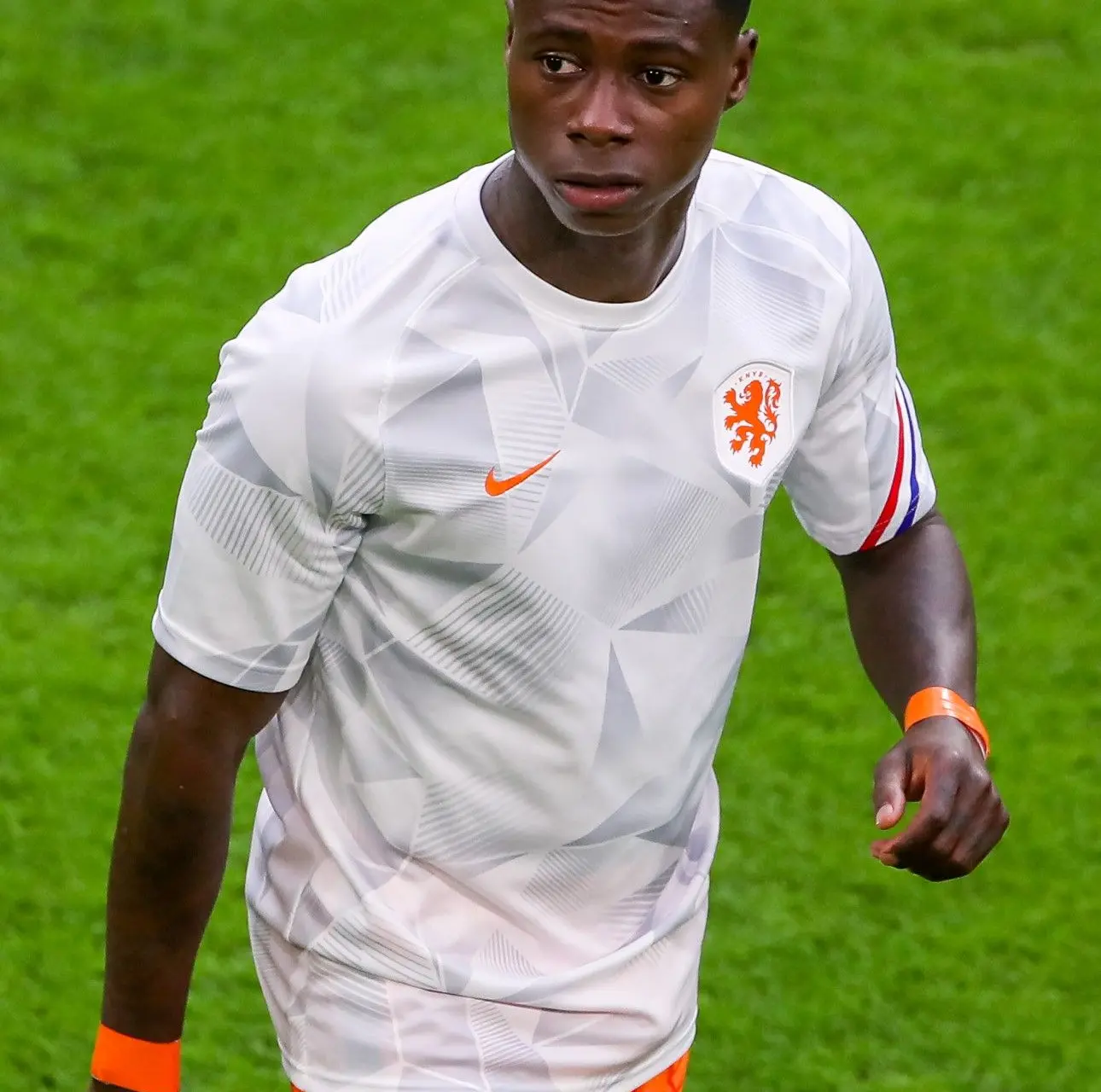 Hof: Promes moet neef schadevergoeding betalen