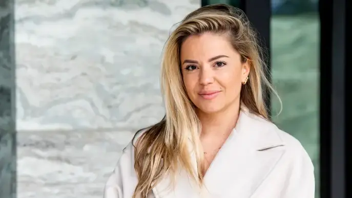 Zien: Yvonne Coldewijer onthult haar vriend met foto