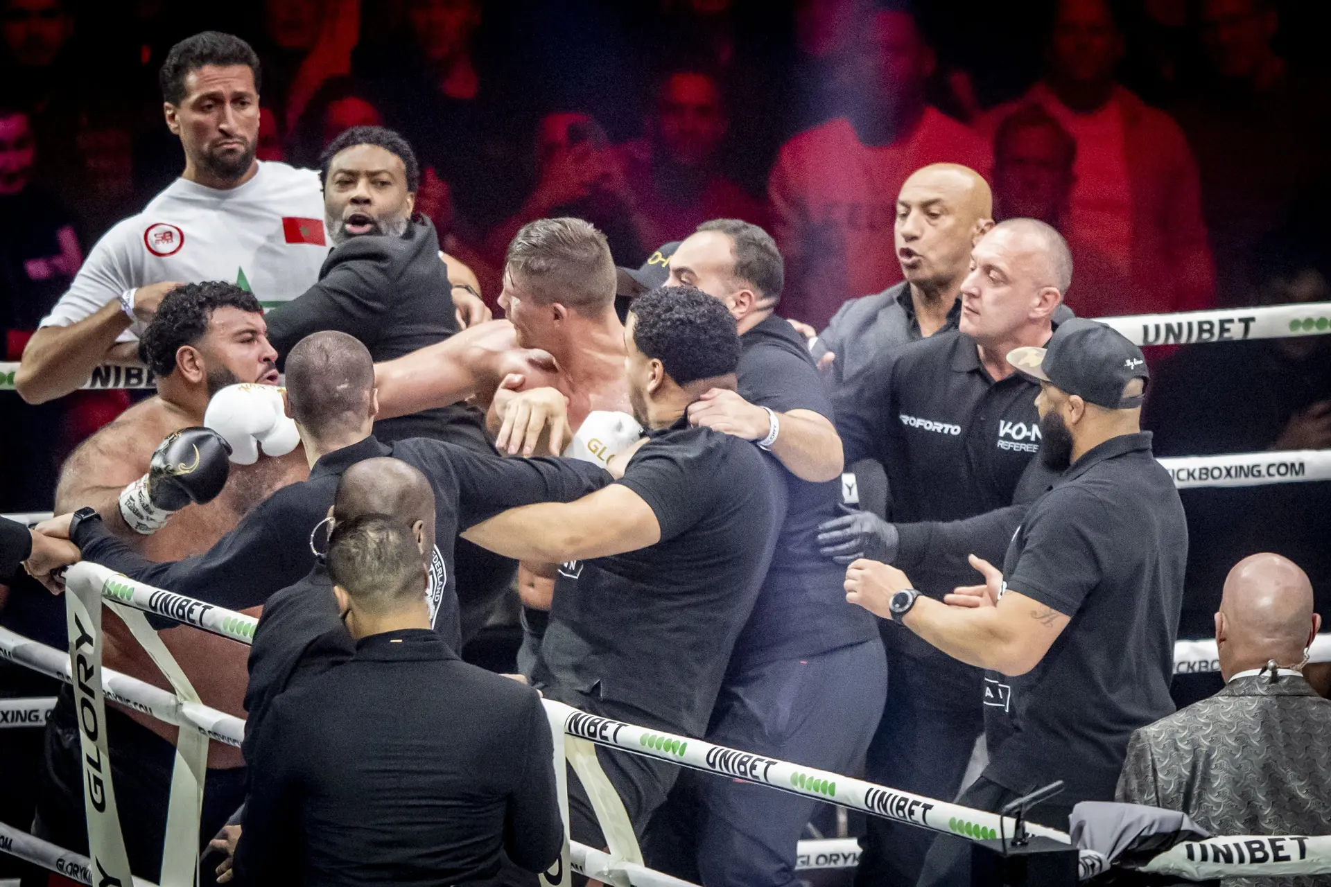 Rico Verhoeven reageert woest op trap van Jamal Ben Saddik