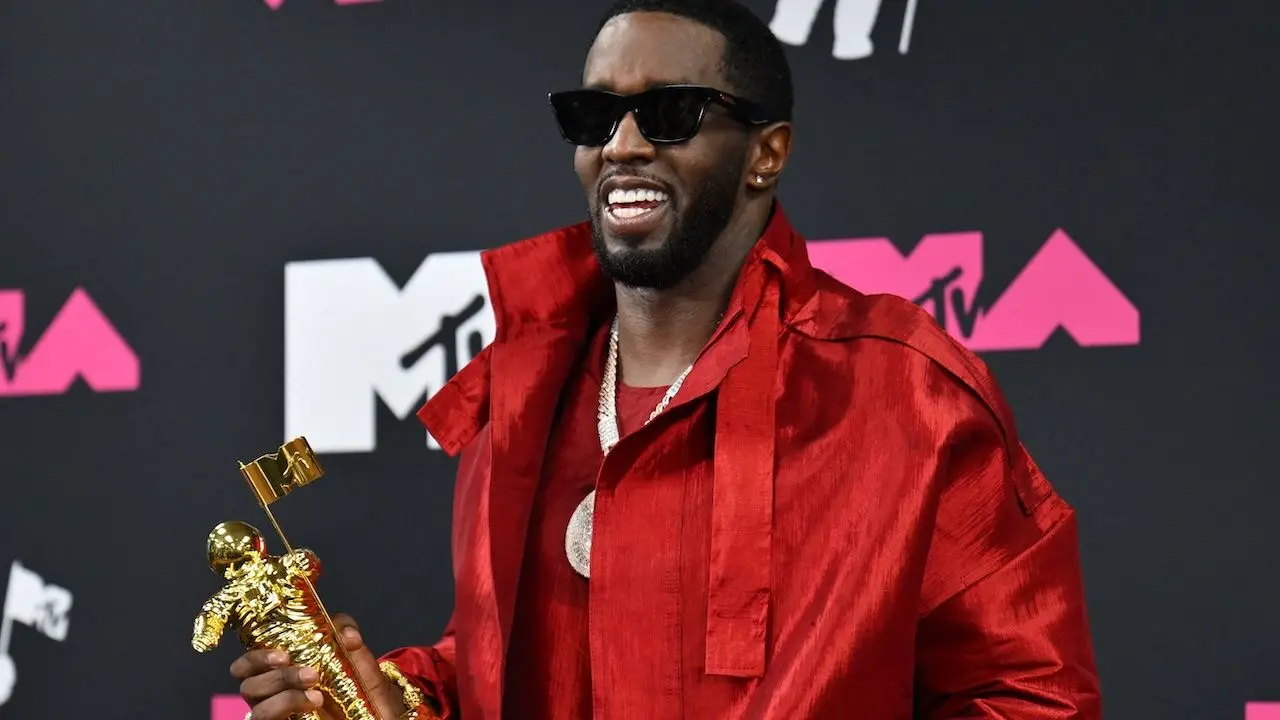 Sean 'Diddy' Combs gespot op vliegveld Miami